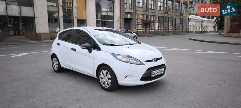 Хэтчбек Ford Fiesta 2012 в Харькове