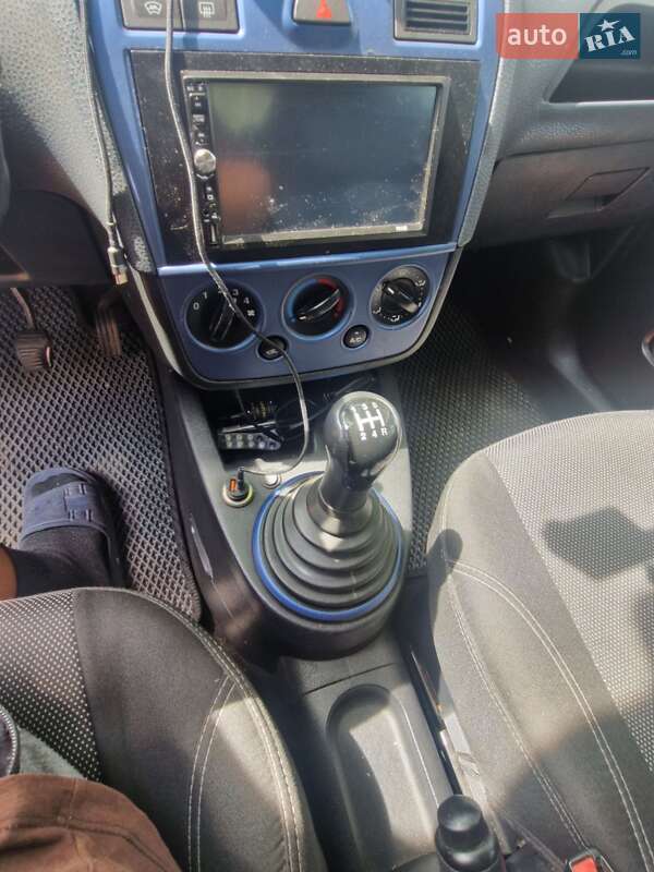 Хэтчбек Ford Fiesta 2007 в Луцке