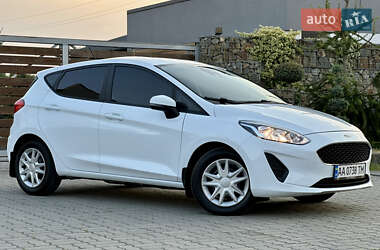 Хэтчбек Ford Fiesta 2018 в 