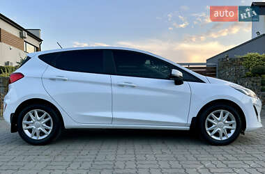 Хэтчбек Ford Fiesta 2018 в 