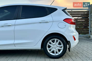 Хэтчбек Ford Fiesta 2018 в 