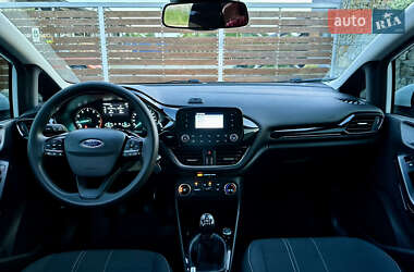 Хэтчбек Ford Fiesta 2018 в 