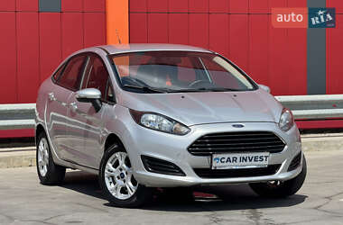 Седан Ford Fiesta 2015 в Киеве