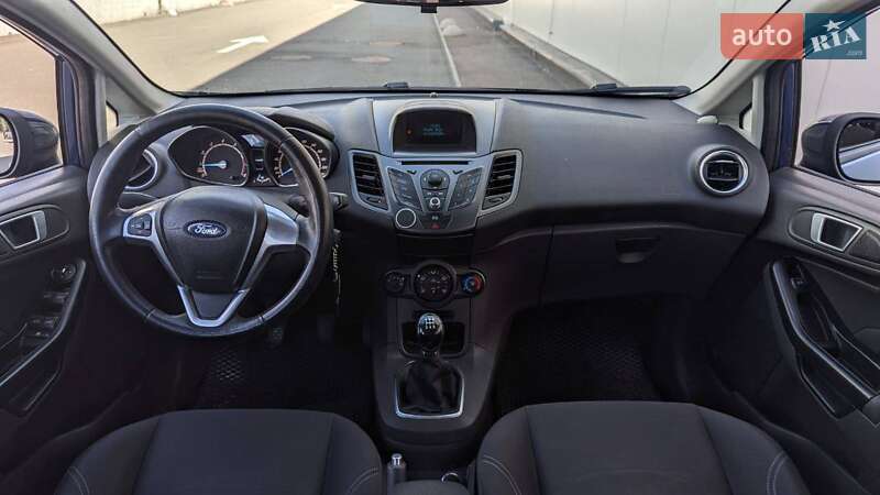 Хэтчбек Ford Fiesta 2013 в Киеве