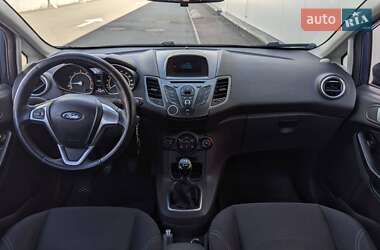 Хэтчбек Ford Fiesta 2013 в 