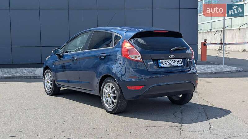 Хэтчбек Ford Fiesta 2013 в Киеве