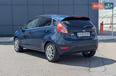 Хэтчбек Ford Fiesta 2013 в 