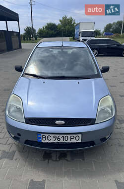 Хэтчбек Ford Fiesta 2004 в Яворове