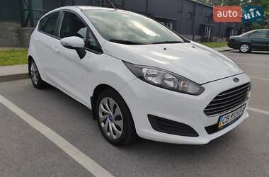 Хэтчбек Ford Fiesta 2013 в 