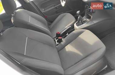 Хэтчбек Ford Fiesta 2013 в 