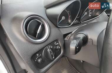 Хэтчбек Ford Fiesta 2013 в 