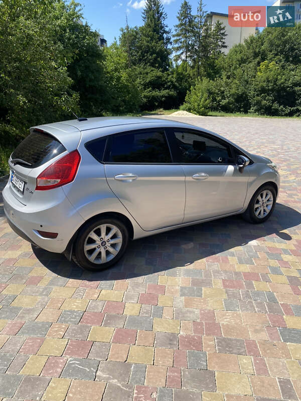 Хэтчбек Ford Fiesta 2011 в Тернополе фото 3 Хэтчбек Ford Fiesta 2011 в Тернополе