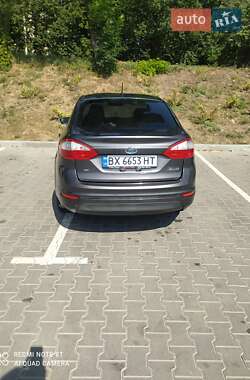 Седан Ford Fiesta 2014 в 