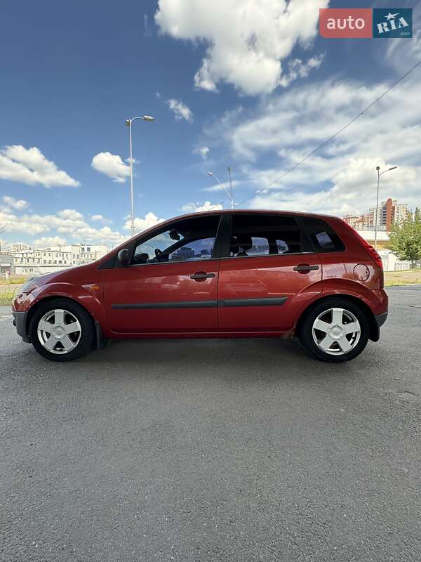 Хэтчбек Ford Fiesta 2008 в Киеве фото 2 Хэтчбек Ford Fiesta 2008 в Киеве