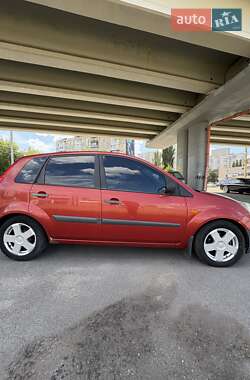 Хэтчбек Ford Fiesta 2008 в 