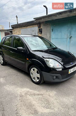 Хэтчбек Ford Fiesta 2008 в Киеве