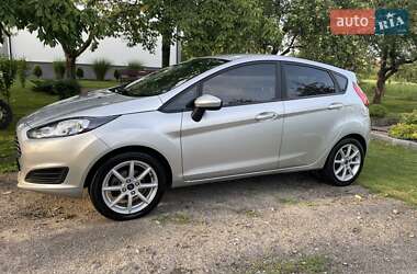 Хэтчбек Ford Fiesta 2018 в 