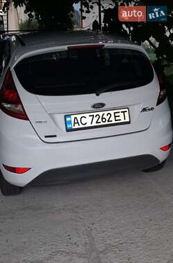 Хэтчбек Ford Fiesta 2010 в 