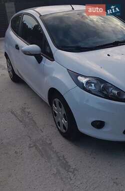 Хэтчбек Ford Fiesta 2010 в 