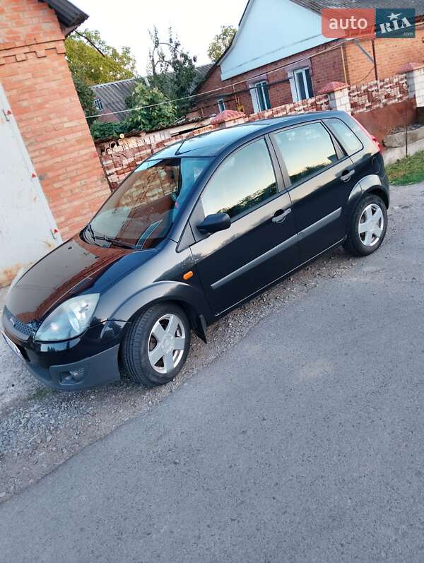 Седан Ford Fiesta 2008 в Виннице
