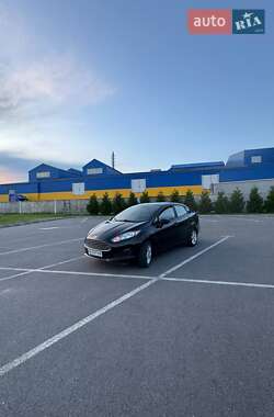 Седан Ford Fiesta 2017 в 