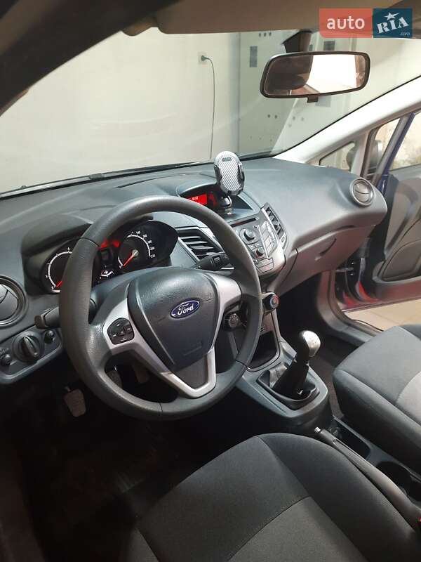 Хэтчбек Ford Fiesta 2012 в Самборе