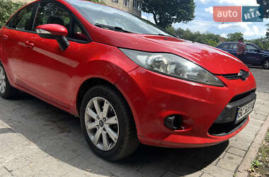 Седан Ford Fiesta 2012 в Львове