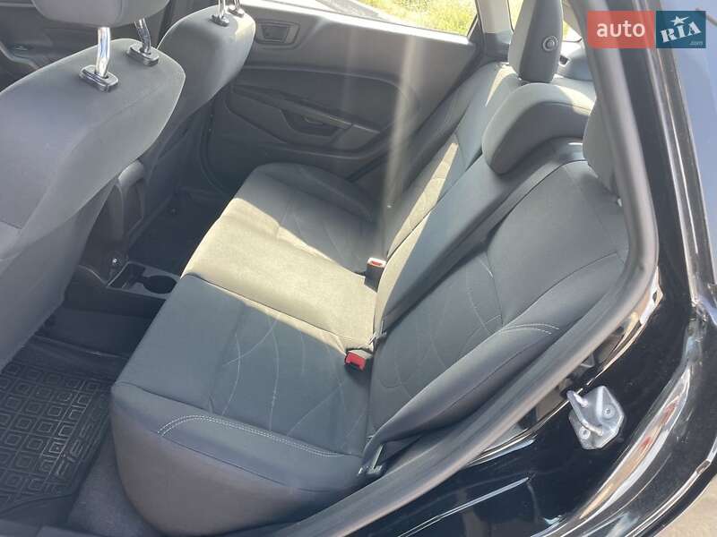 Седан Ford Fiesta 2018 в Каменском