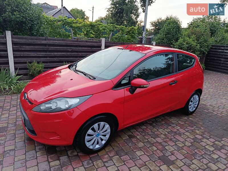 Хэтчбек Ford Fiesta 2010 в Хмельницком