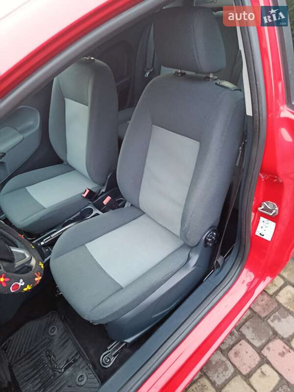 Хэтчбек Ford Fiesta 2010 в Хмельницком