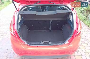 Хэтчбек Ford Fiesta 2010 в 