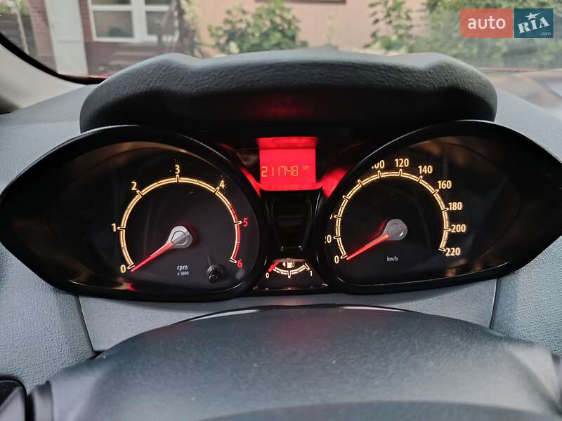 Хэтчбек Ford Fiesta 2010 в Хмельницком