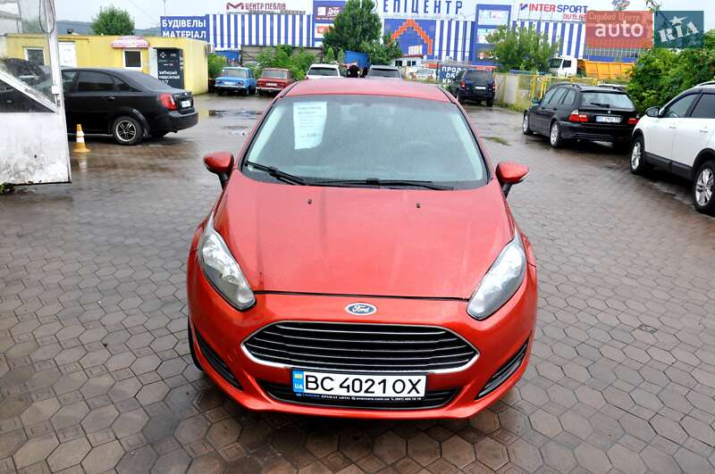 Седан Ford Fiesta 2018 в Львові