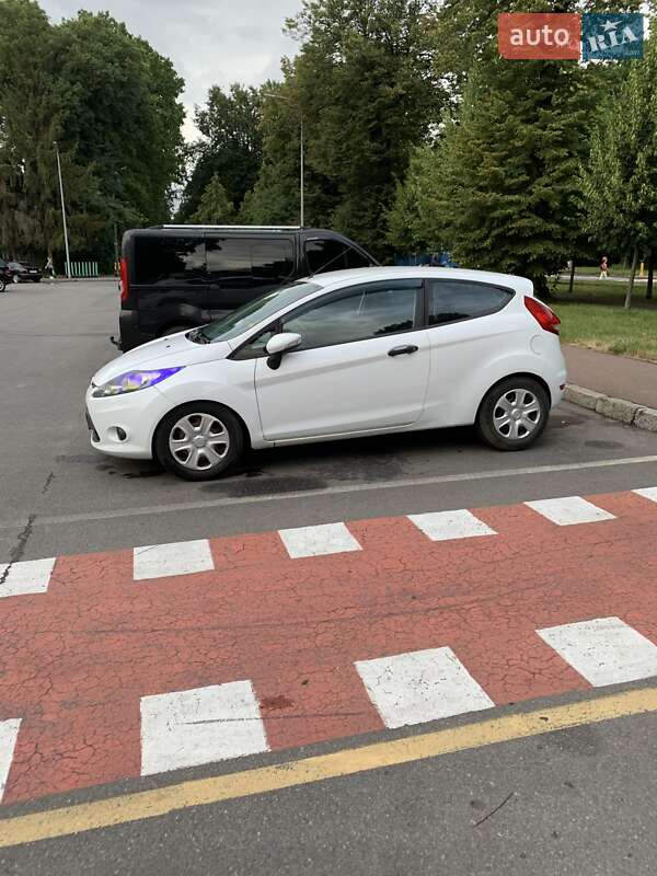 Хэтчбек Ford Fiesta 2009 в Виннице