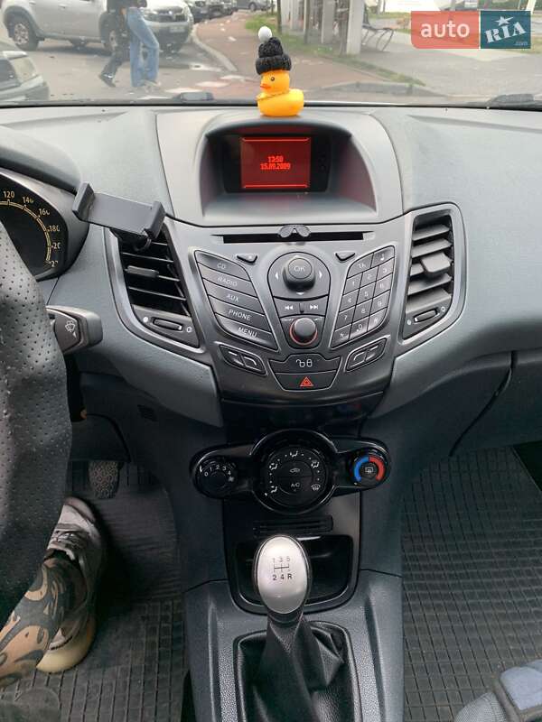 Хэтчбек Ford Fiesta 2009 в Виннице