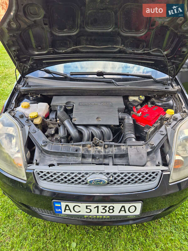 Хетчбек Ford Fiesta 2007 в Любомлі