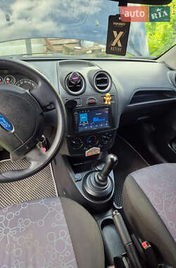 Хэтчбек Ford Fiesta 2007 в 
