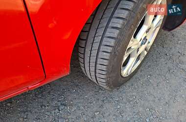 Хэтчбек Ford Fiesta 2013 в 