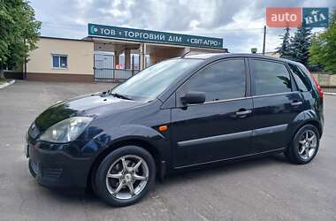 Хэтчбек Ford Fiesta 2006 в 