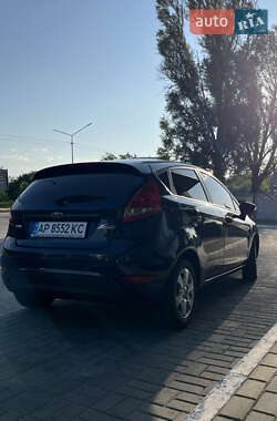 Хэтчбек Ford Fiesta 2010 в 