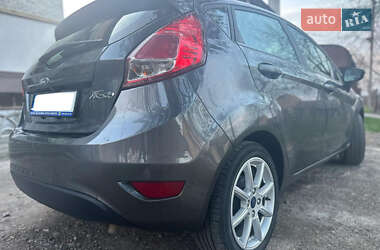 Хэтчбек Ford Fiesta 2019 в 