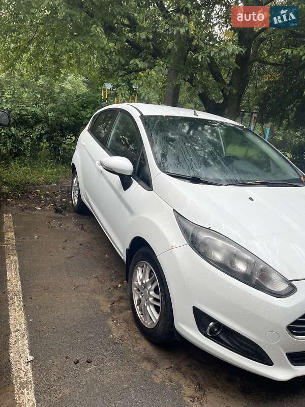 Хэтчбек Ford Fiesta 2013 в Хмельницком