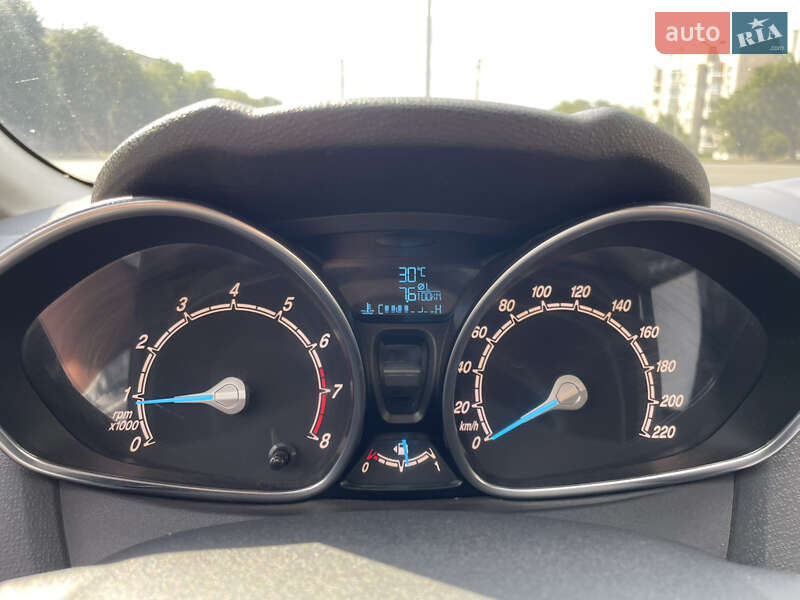 Хэтчбек Ford Fiesta 2013 в Днепре фото 24 Хэтчбек Ford Fiesta 2013 в Днепре