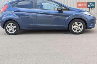 Хетчбек Ford Fiesta 2010 в 