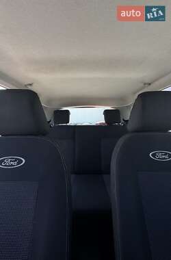 Хэтчбек Ford Fiesta 2007 в 