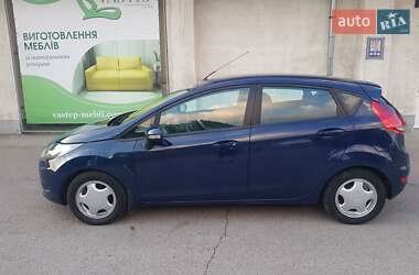 Хэтчбек Ford Fiesta 2011 в 