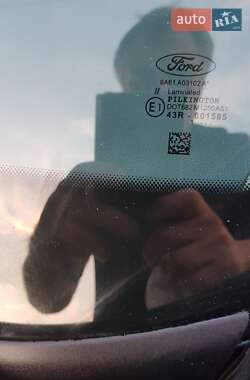 Хэтчбек Ford Fiesta 2011 в 