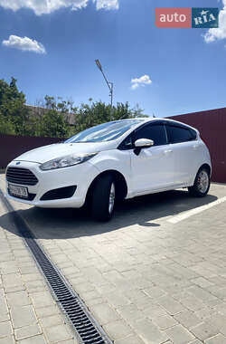 Хэтчбек Ford Fiesta 2013 в 