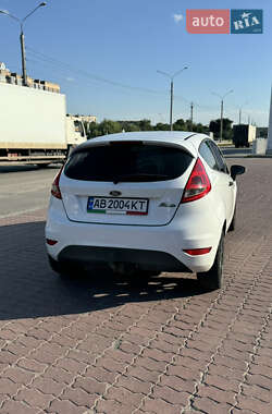 Хэтчбек Ford Fiesta 2010 в 