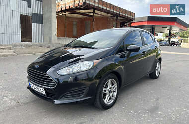 Хэтчбек Ford Fiesta 2017 в 